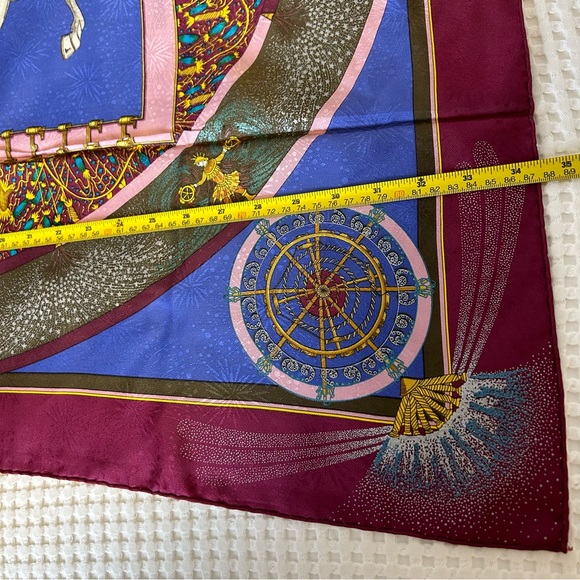 HERMES Authentic Scarf Carres 90 LANNES FEUX D'ARTIFICE Napoleon, 1987 - Picture 4 of 6